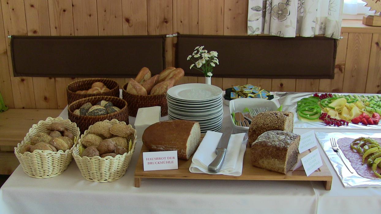 Gasthaus Pfandl, Hinterbergstraße in Steinfelden