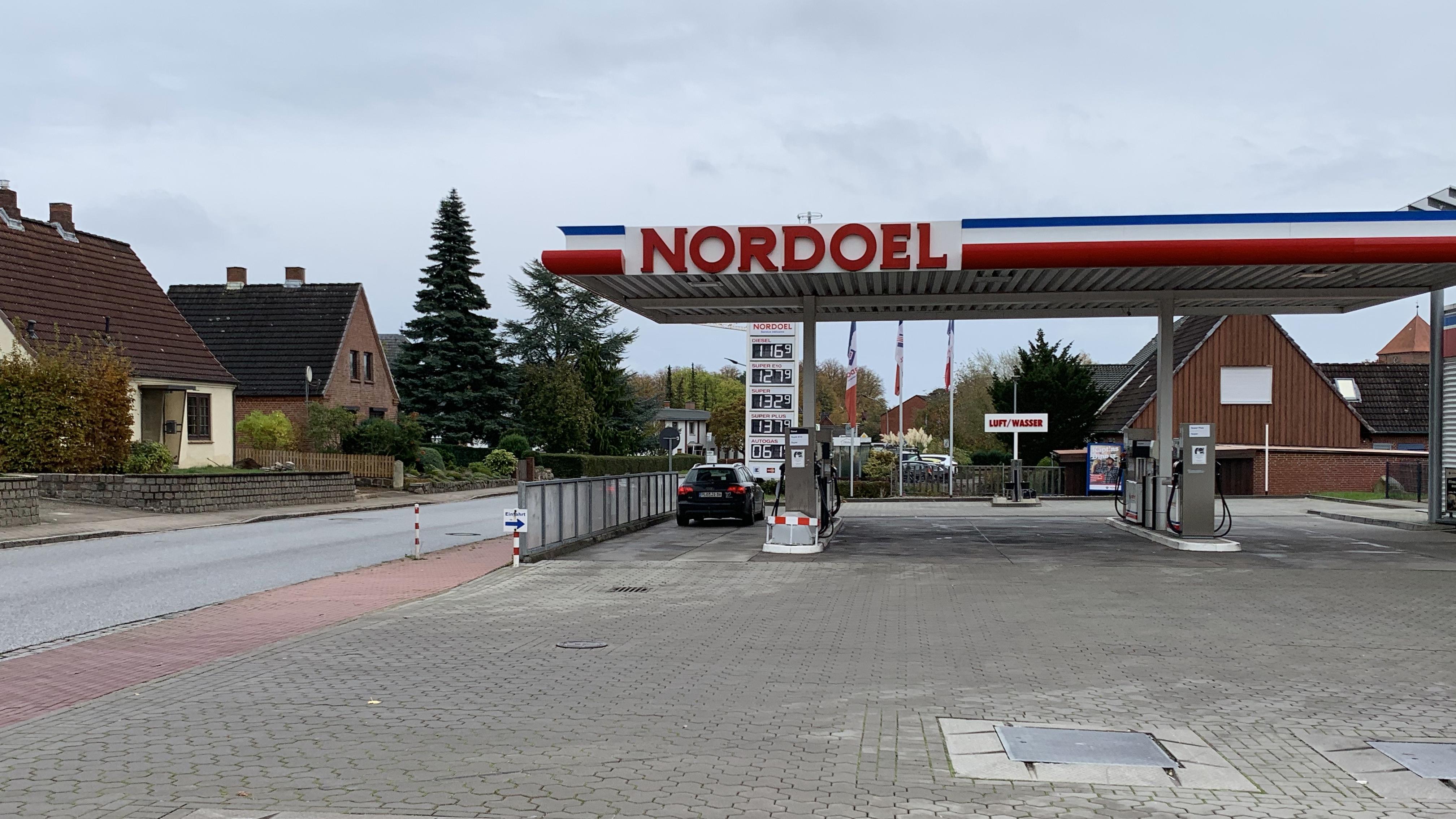NORDOEL Tankstelle, Kieler Straße in Selent