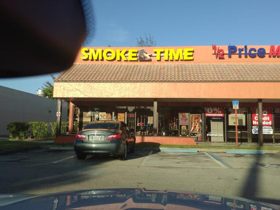 Smoke Time Club - Fort Lauderdale, FL