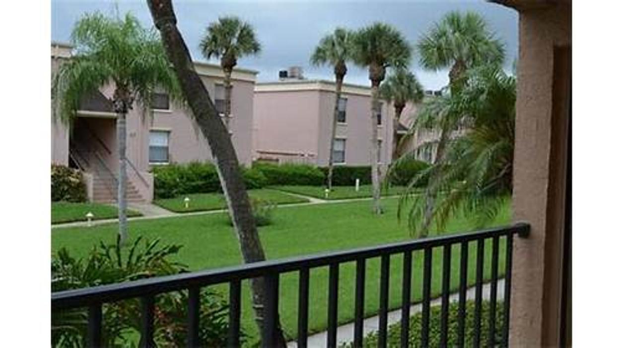 Sea Club Vacation Rentals - Indian Rocks Beach, FL