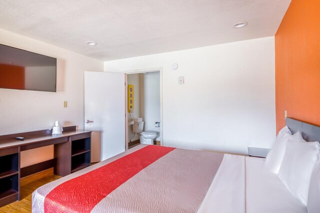 OYO Hotel Denham Springs I-12 - Denham Springs, LA