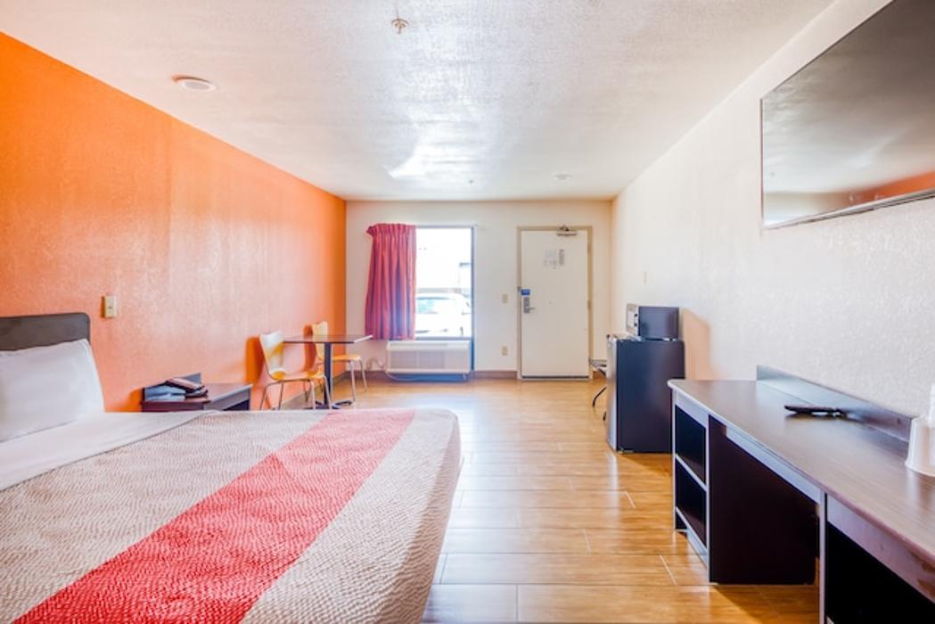 OYO Hotel Denham Springs I-12 - Denham Springs, LA