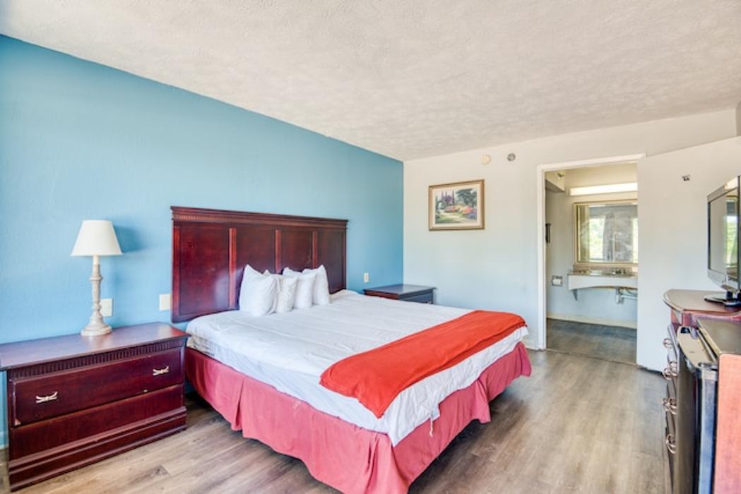 Hotel Macon MS Hwy 45 - Macon, MS