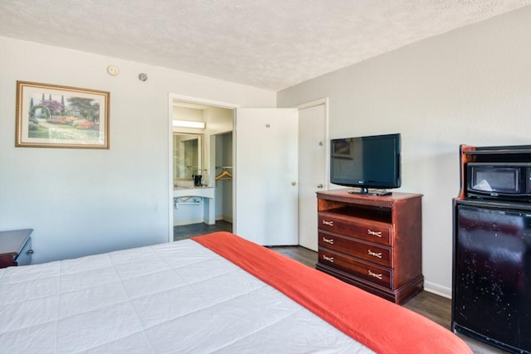 Hotel Macon MS Hwy 45 - Macon, MS