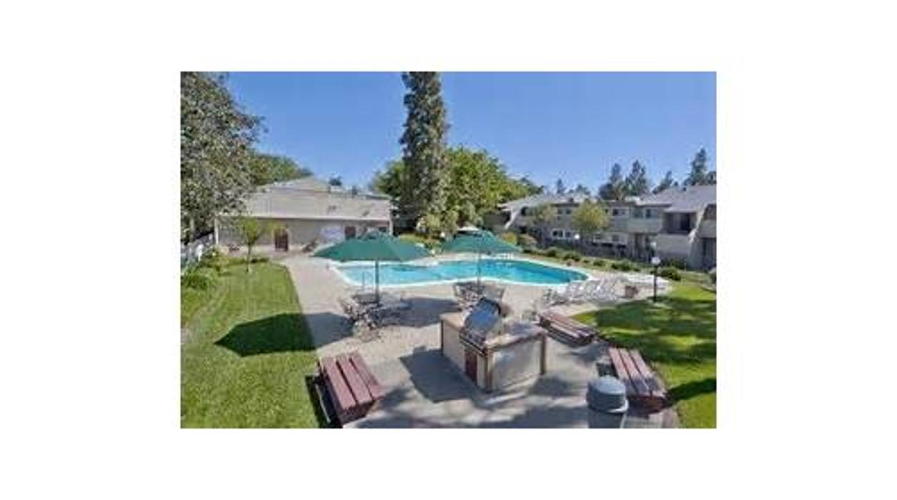 Davisville Management Company - El Macero, CA