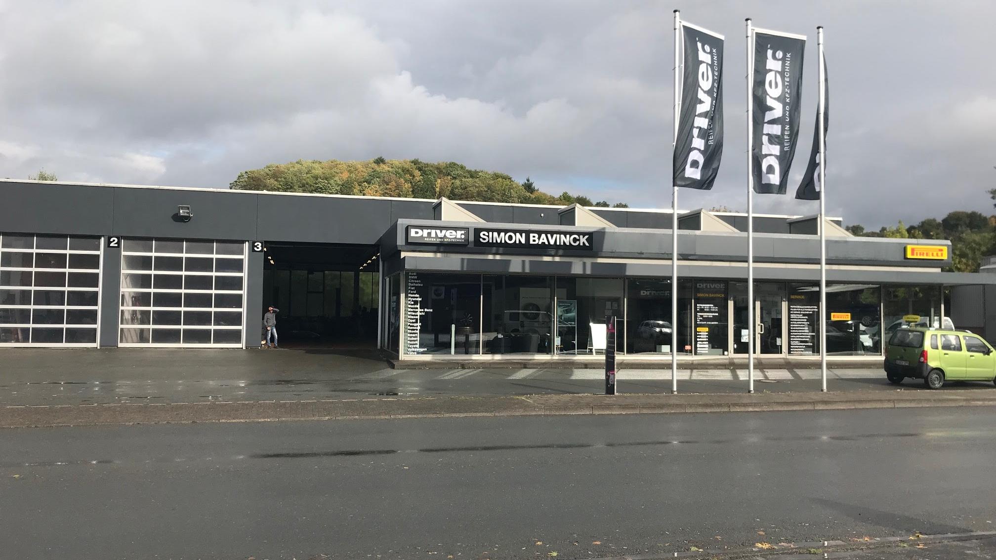 Driver Center Simon Bavinck, Fürstenberger Straße in Büren