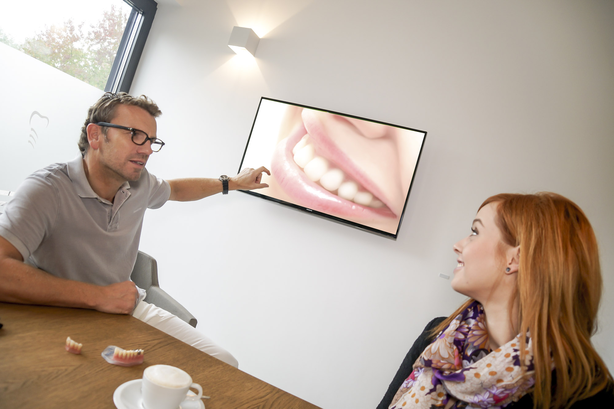 Zahnzentrum Fur Implantologie Zahnasthetik Und Zahnmedizin Drs De Jonge Dr Wilken Kollegen In 26871 Papenburg