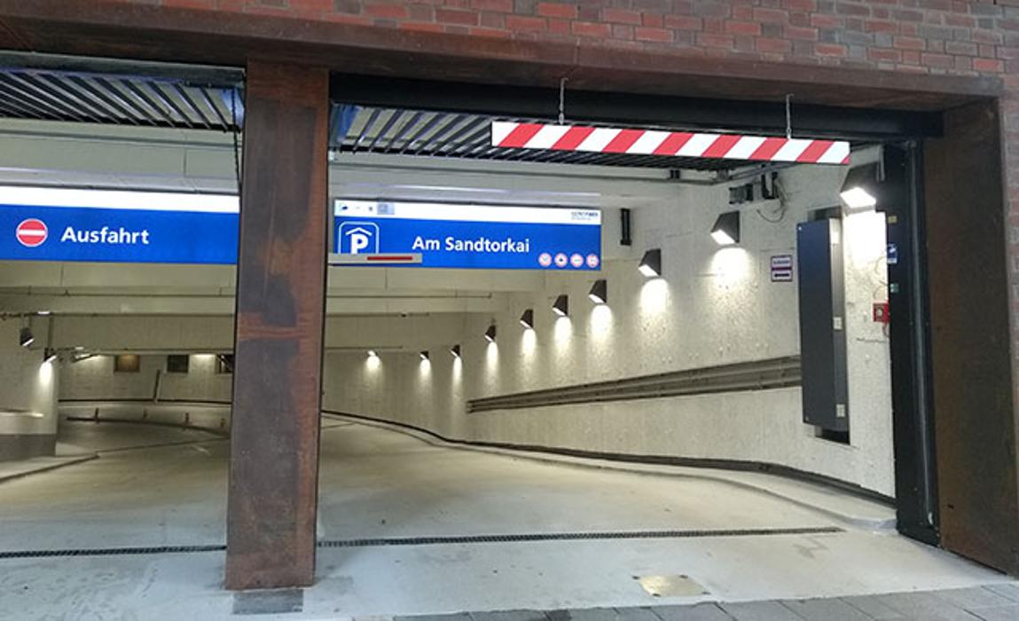 CONTIPARK Tiefgarage Am Sandtorkai, Singapurstraße in Hamburg