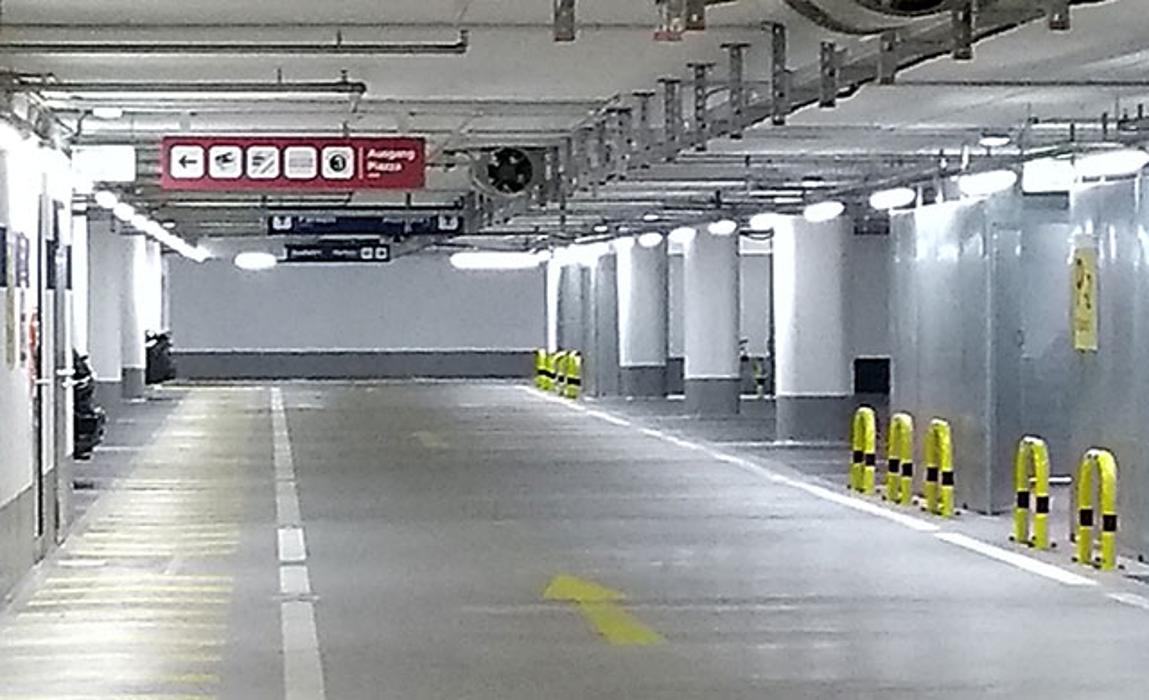 CONTIPARK Tiefgarage Am Sandtorkai, Singapurstraße in Hamburg