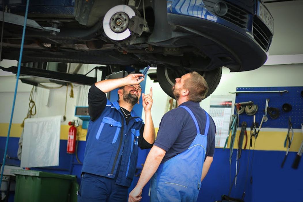 Auto Fortomaris GmbH, Ditzinger Straße in Ditzingen