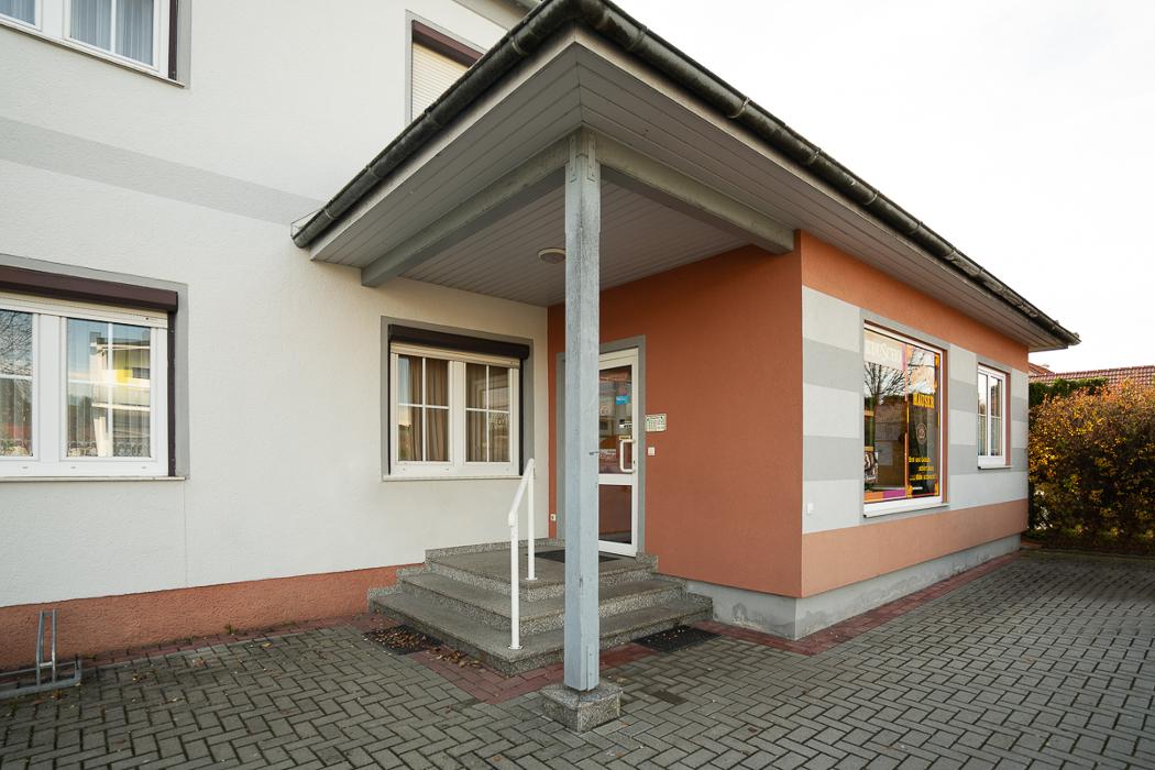 Traditionsbäcker Hauser Hans Jürgen, Bundesstraße in Piringsdorf