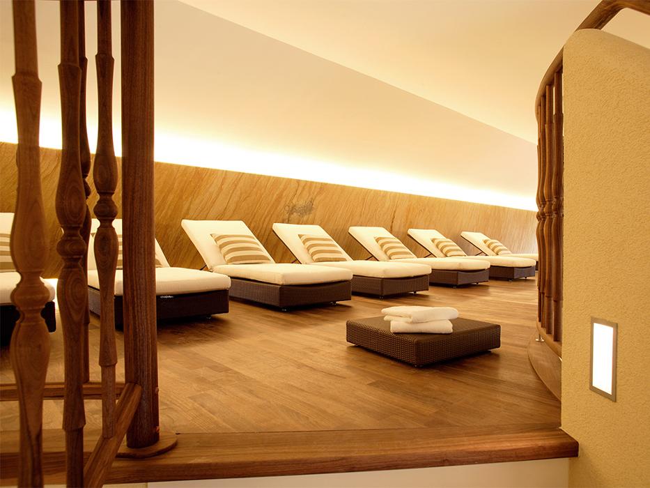 Wilhelminenhof, Ddr. Stefan Laszlo-Platz in Trausdorf an der Wulka