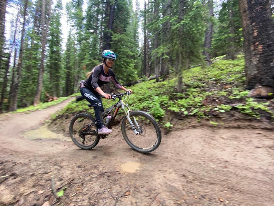 Base Mountain Sports - Breckenridge Park Avenue - Breckenridge, CO