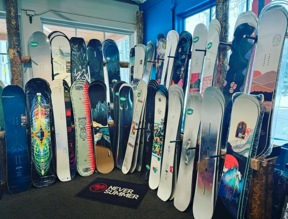 Base Mountain Sports - Breckenridge Park Avenue - Breckenridge, CO