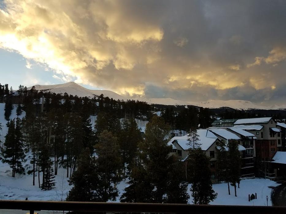 Base Mountain Sports - Breckenridge Park Avenue - Breckenridge, CO