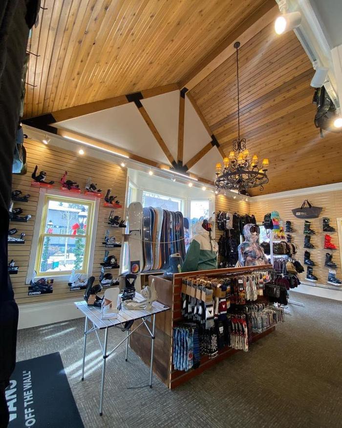 Base Mountain Sports - Breckenridge Park Avenue - Breckenridge, CO