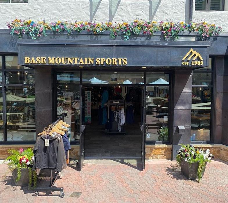 Base Mountain Sports - Breckenridge Park Avenue - Breckenridge, CO
