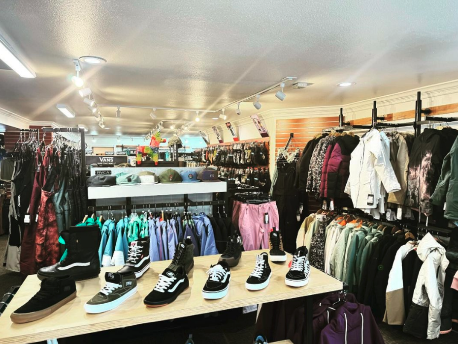 Base Mountain Sports - Breckenridge Park Avenue - Breckenridge, CO