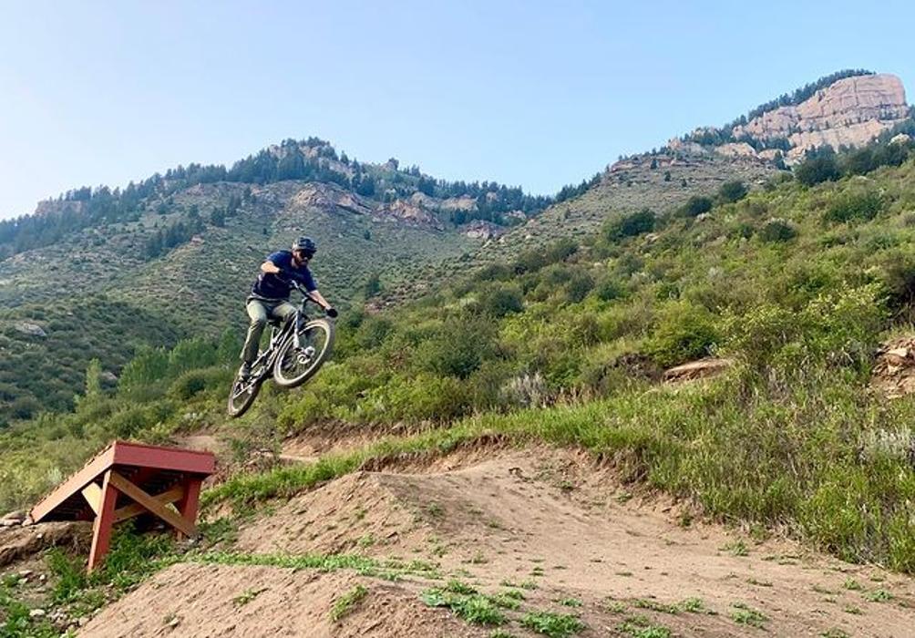 Base Mountain Sports - Breckenridge Park Avenue - Breckenridge, CO