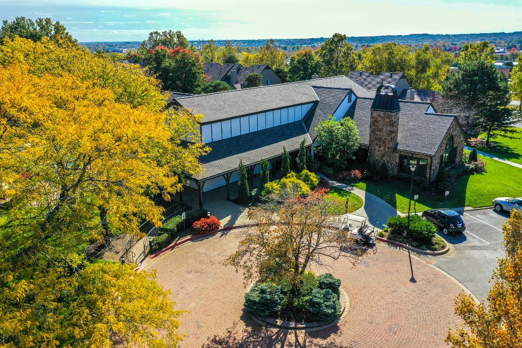 Pointe Royal Town Home Apartments - Overland Park, KS