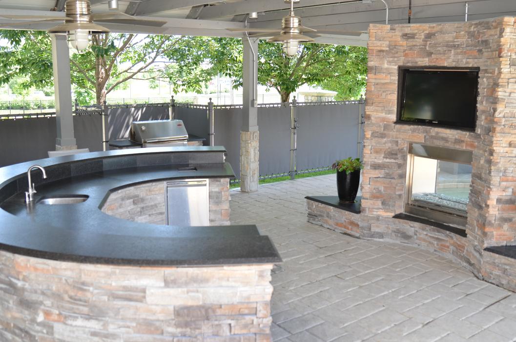 Sandstone Creek Apartments - Overland Park, KS