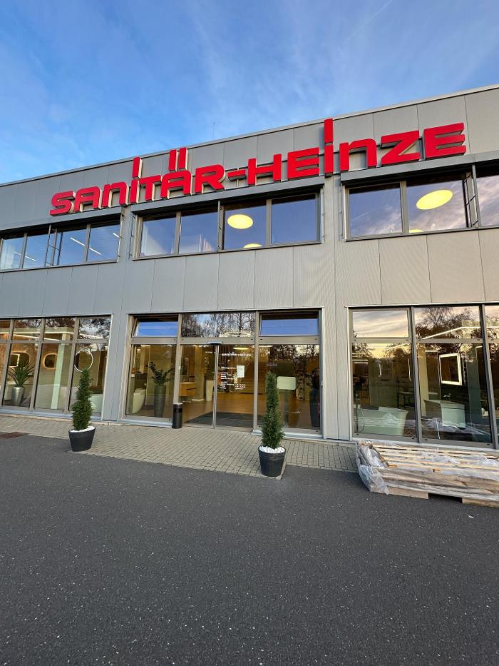 Linnenbecker Berlin Spandau, Staakener Straße in Berlin