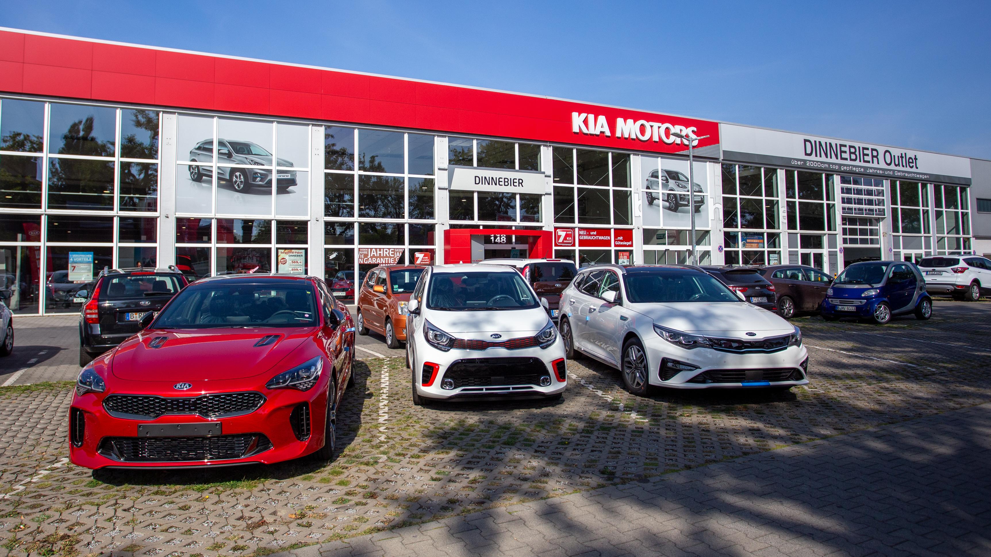Autohaus Dinnebier Kia/Ford, Großbeerenstraße in Berlin