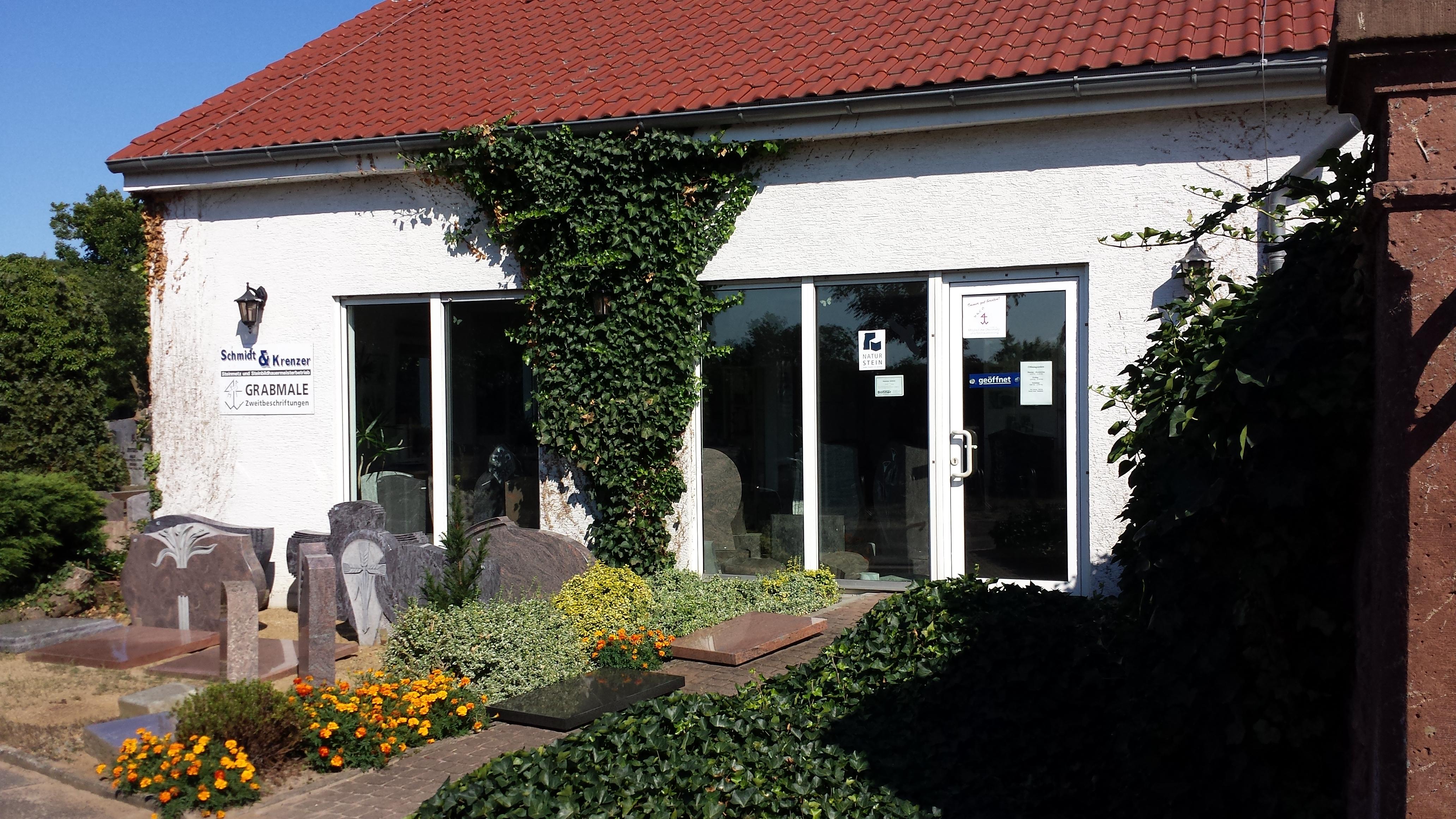 Fa. Schmidt und Krenzer Grabmale, Neckarstraße in Ginsheim-Gustavsburg