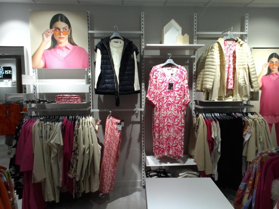 Ulla Popken | Große Größen | Wien Lugner City, Gablenzgasse in Wien