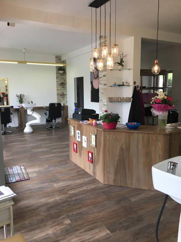 Friseursalon Schnitte Julia Heinisch, Hauptplatz in Altlengbach
