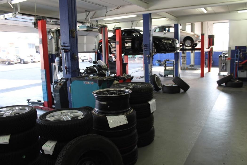 Premio Reifen + Autoservice Michael Erb GmbH, Merkurstraße in Alzenau