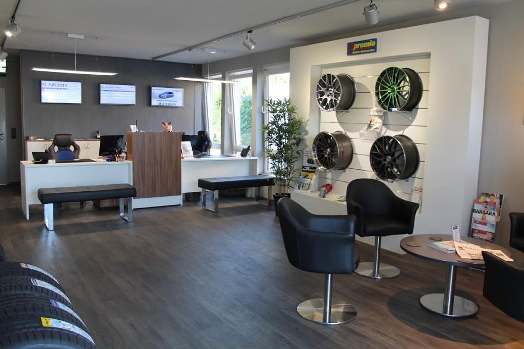 Premio Reifen + Autoservice Michael Erb GmbH in Alzenau in Unterfranken - Logo