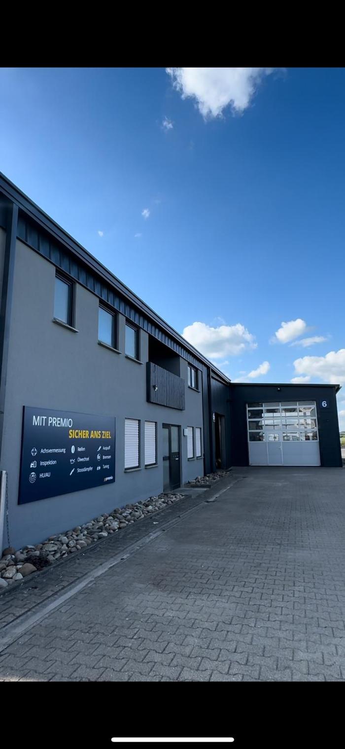 Premio Reifen + Autoservice M&F Reifen- und Fahrzeugtechnik GmbH, Unterbergenweg in Dunningen