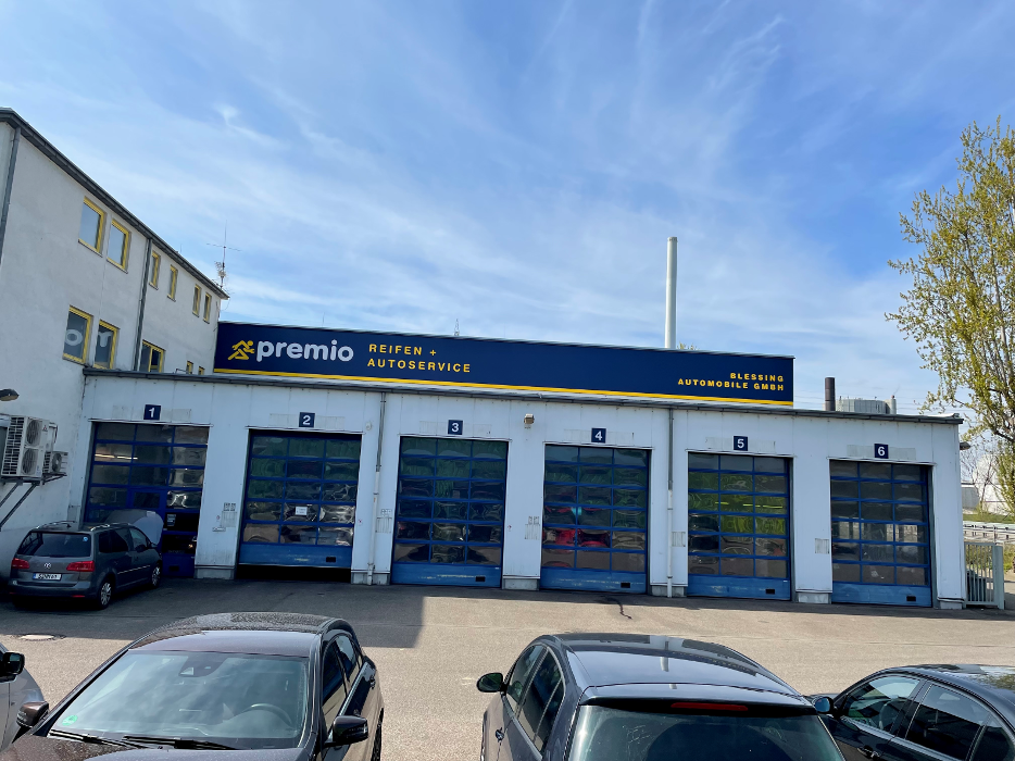 Premio Reifen + Autoservice Blessing Automobile GmbH, Esslinger Straße in Deizisau