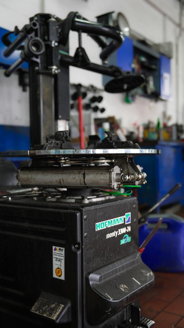 Premio Reifen + Autoservice Lankenau & Kurtze GmbH, Heidlerchenstraße in Bremen