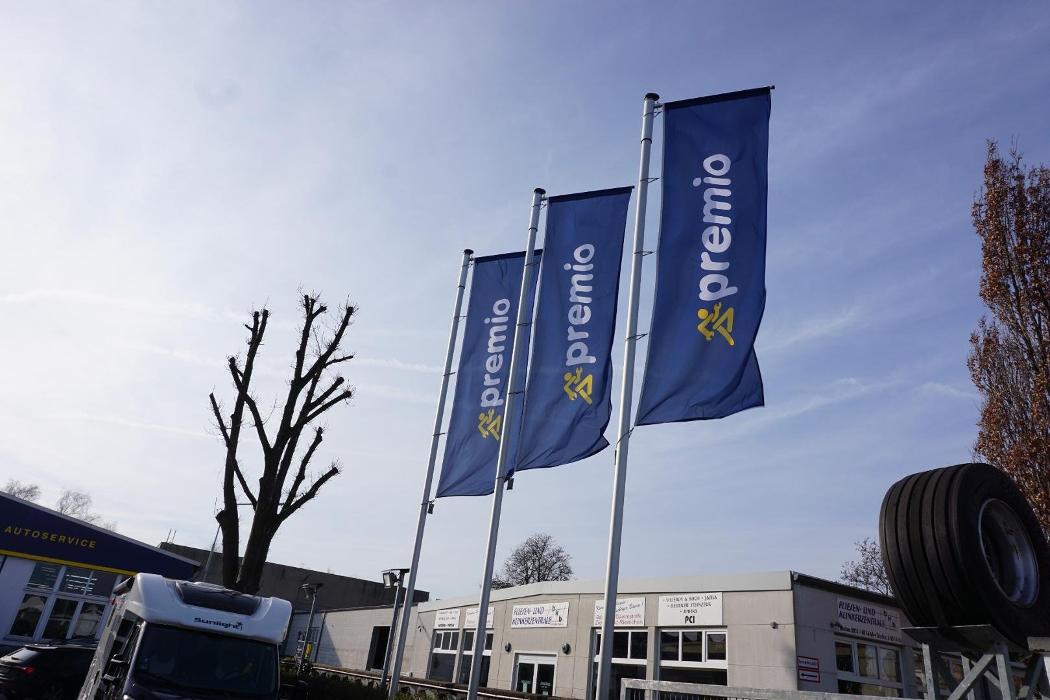 Premio Reifen + Autoservice Reifen Jens GmbH, Höherweg in Düsseldorf