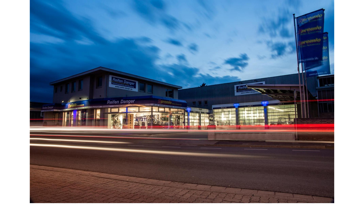 Premio Reifen + Autoservice Danger Fahrzeugtechnik, Kuhlmannstraße in Hameln
