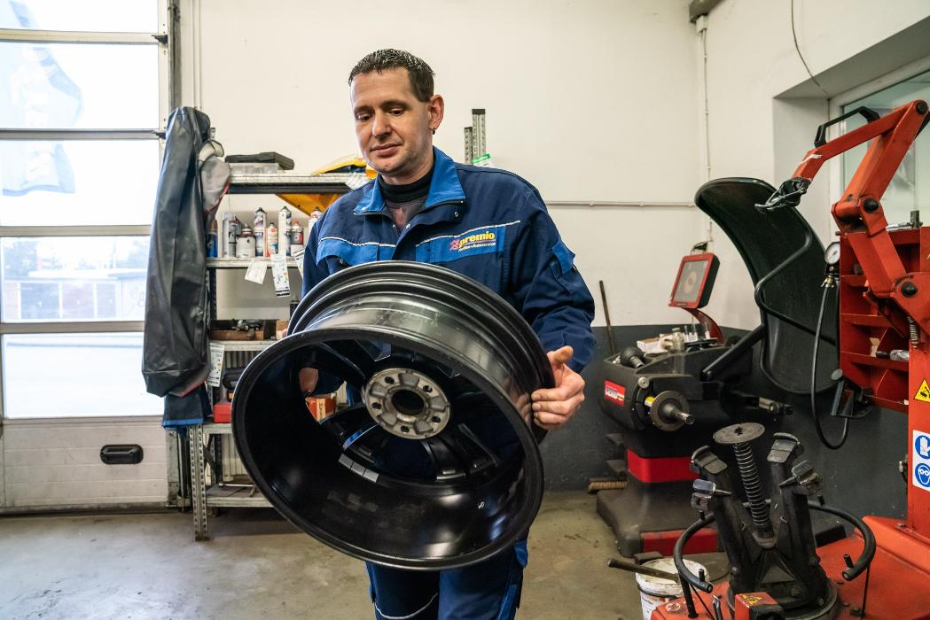 Premio Reifen + Autoservice Funke GmbH, Werner-Seelenbinder-Straße in Heidenau