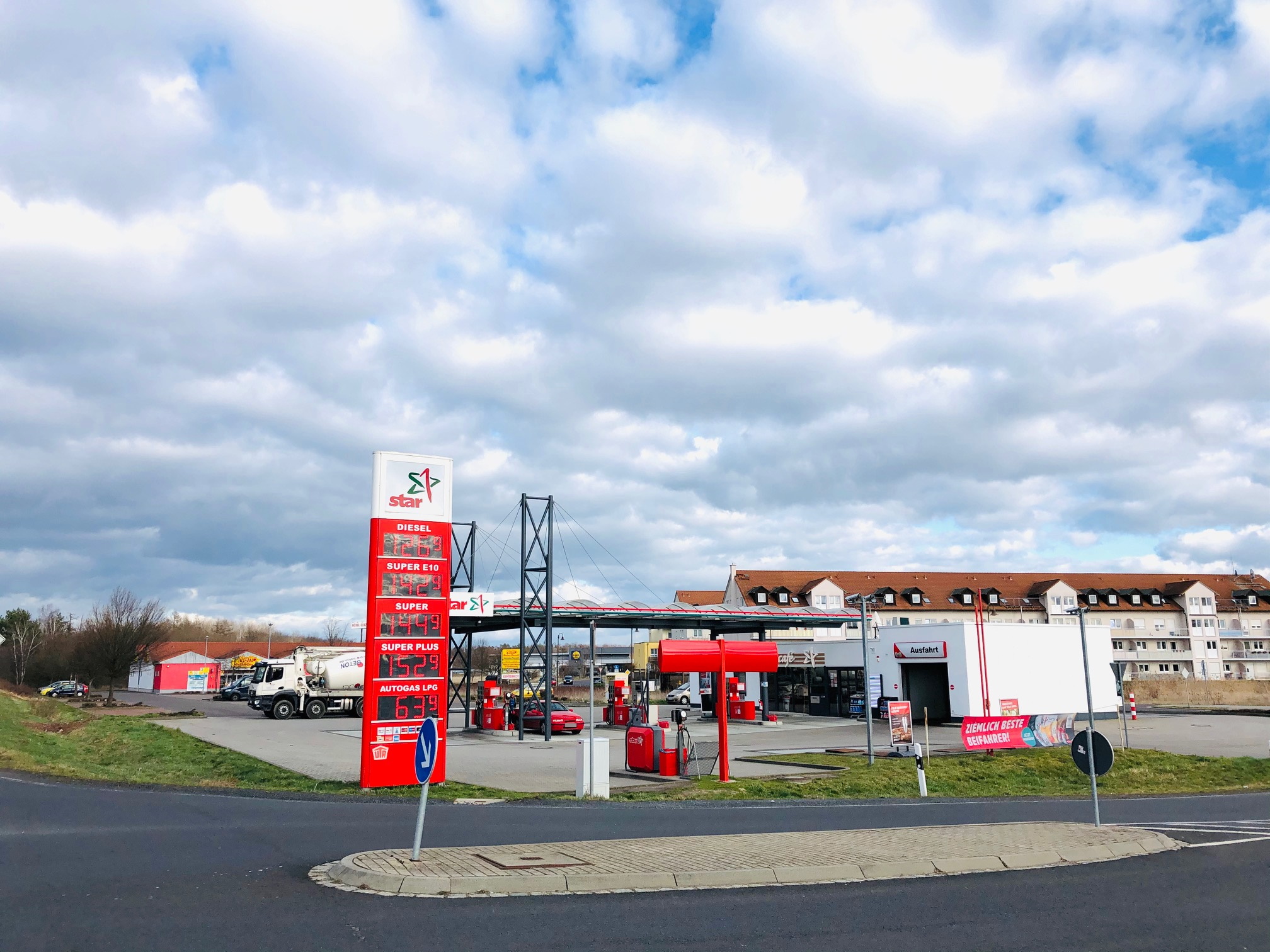 star Tankstelle, Naunhof, DE | Unternehmensinformationen
