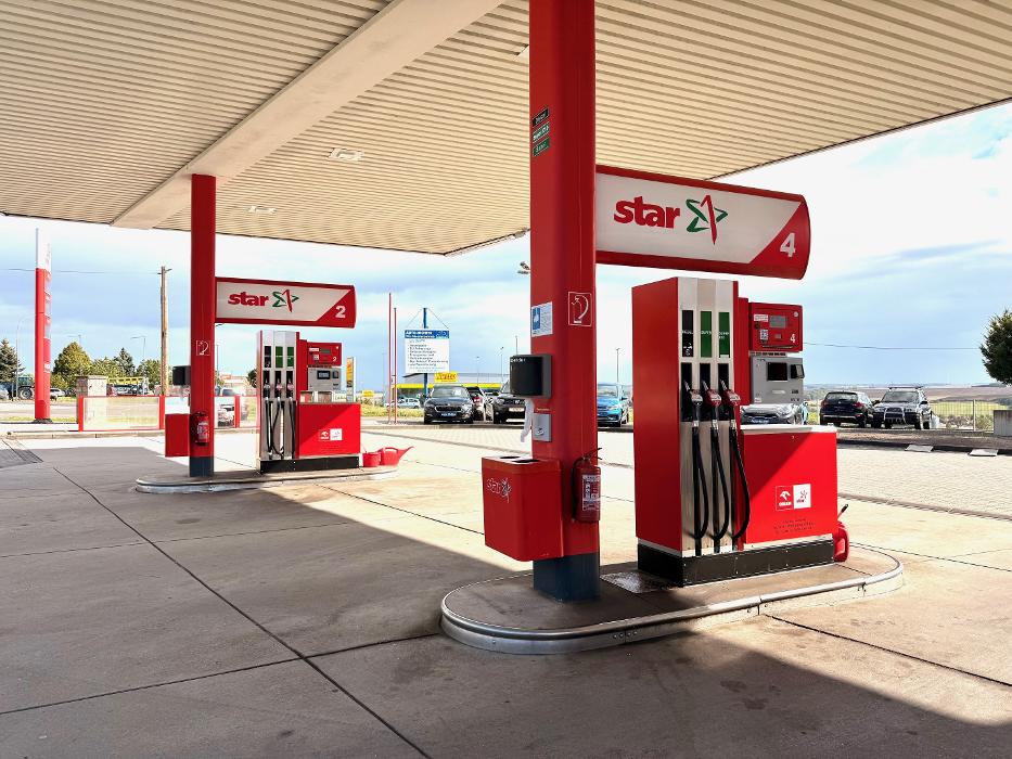 star Tankstelle, Thomas-Müntzer-Straße in Eckartsberga