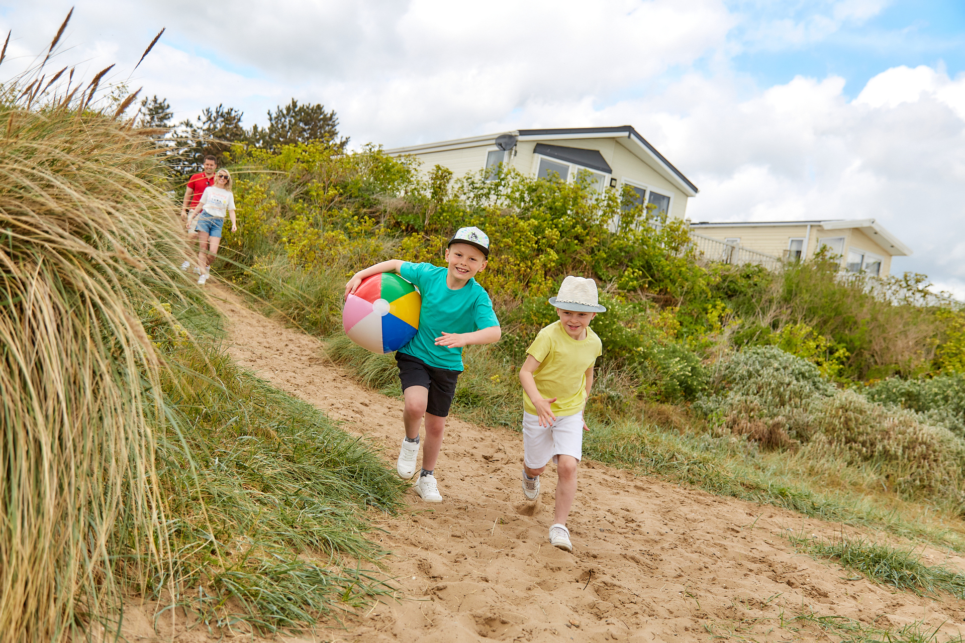 Parkdean Resorts Kessingland Beach Holiday Park Caravans, Lodges & Chalets, Suffolk Lowerstoft 03301 234956