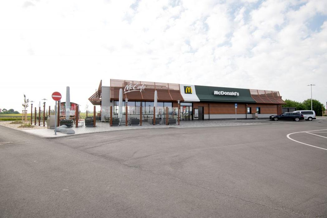 McDonald's, Manfred-Roth-Straße in Dummerstorf