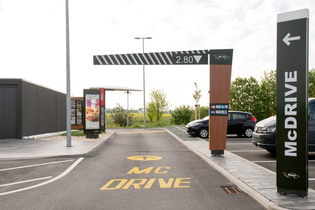 McDonald's, Manfred-Roth-Straße in Dummerstorf