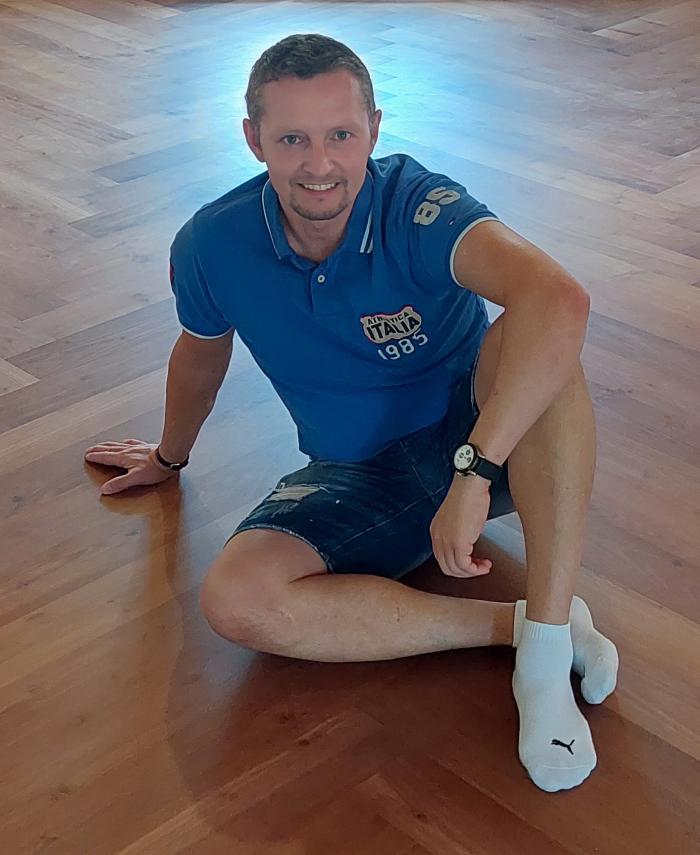 Hartberger Alexander Parkettverlegung, Schneebergstraße in Puchberg am Schneeberg