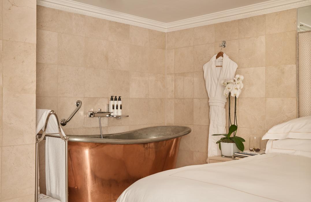 The Montague Guv'nor's Suite