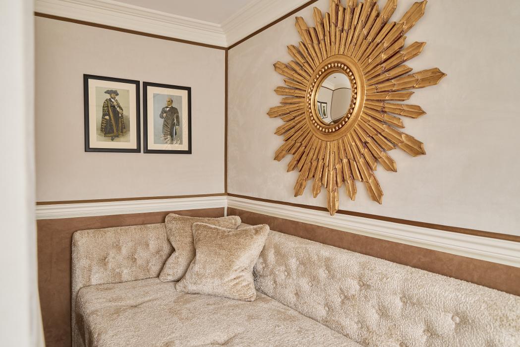The Montague Garden Room King