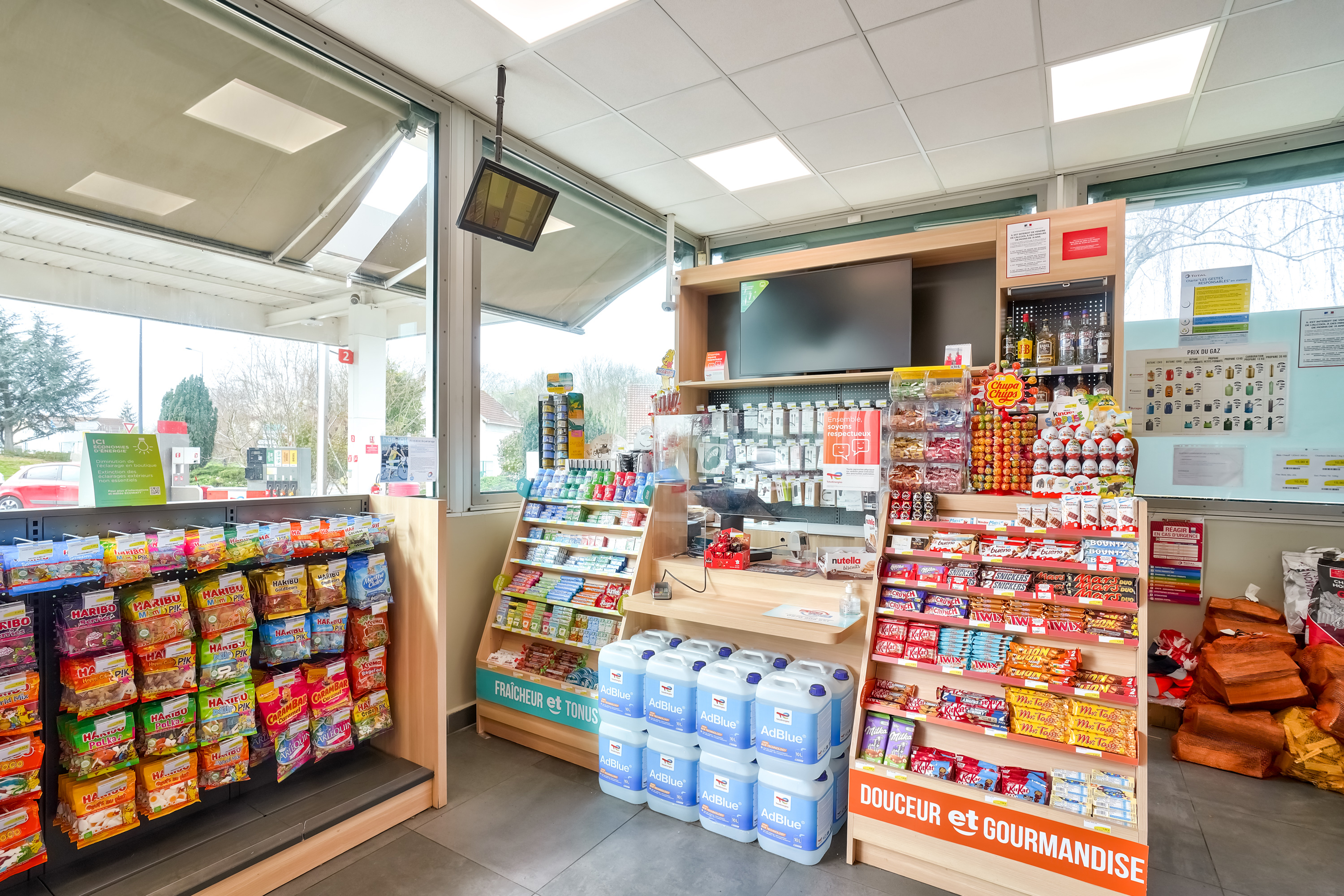 This is a picture representing NF042031 (FUELING) - RELAIS ST BRICE SOUS FORET