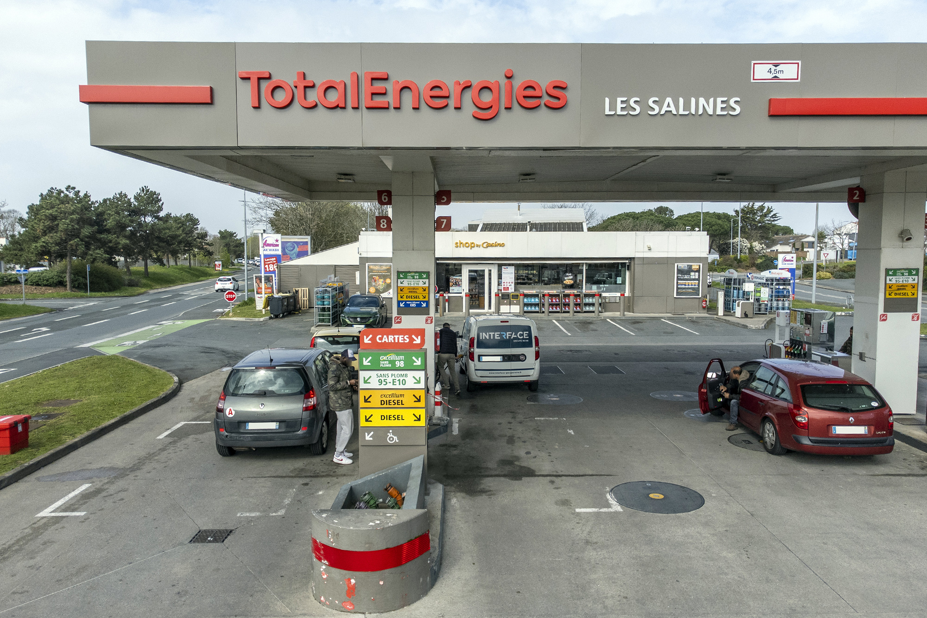 This is a picture representing NF079948 (FUELING) - RELAIS VILLENEUVE LES SALINES This is a picture representing NF079948 (FUELING) - RELAIS VILLENEUVE LES SALINES