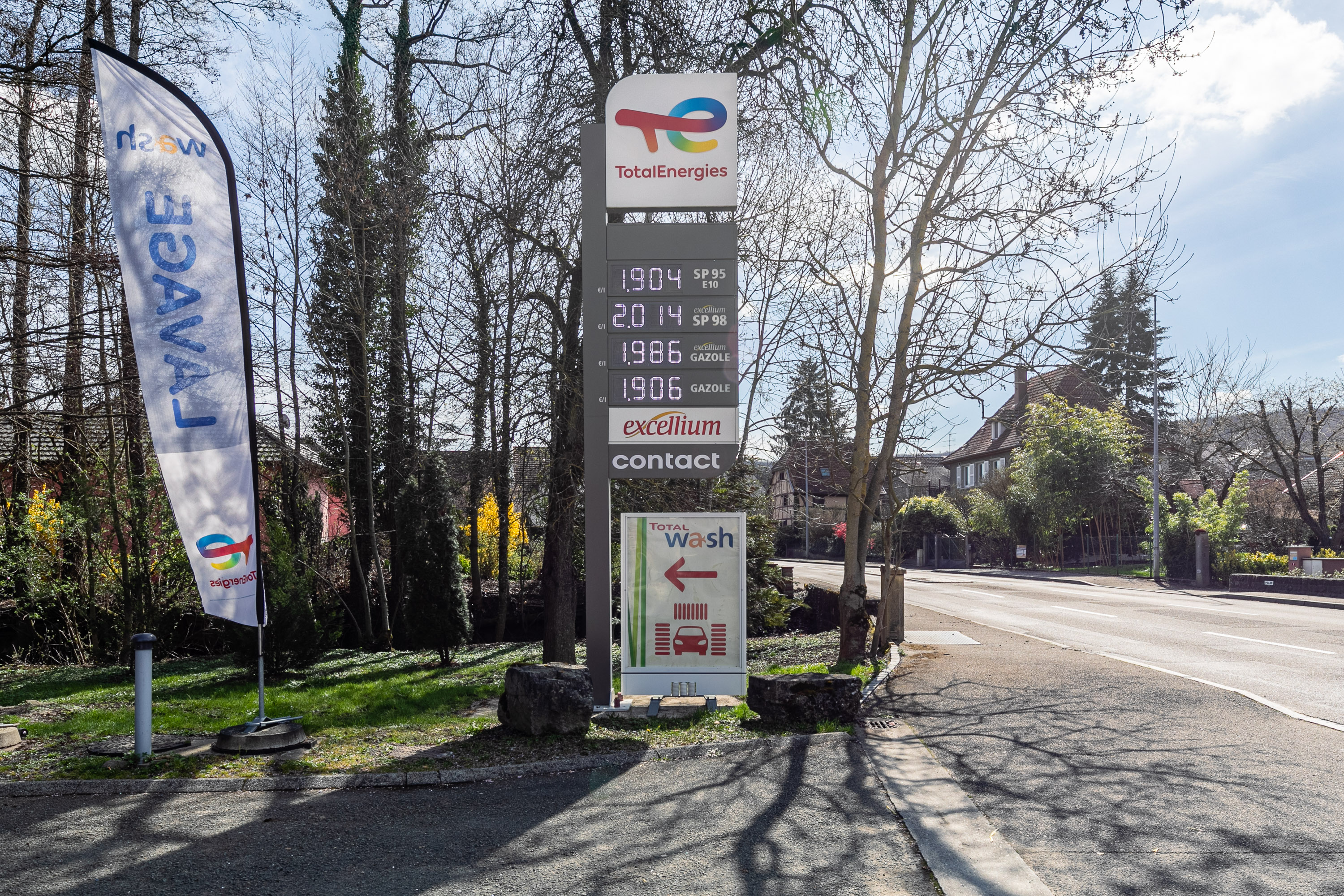 This is a picture representing NF003608 (FUELING) - ETS KUENTZ BIX