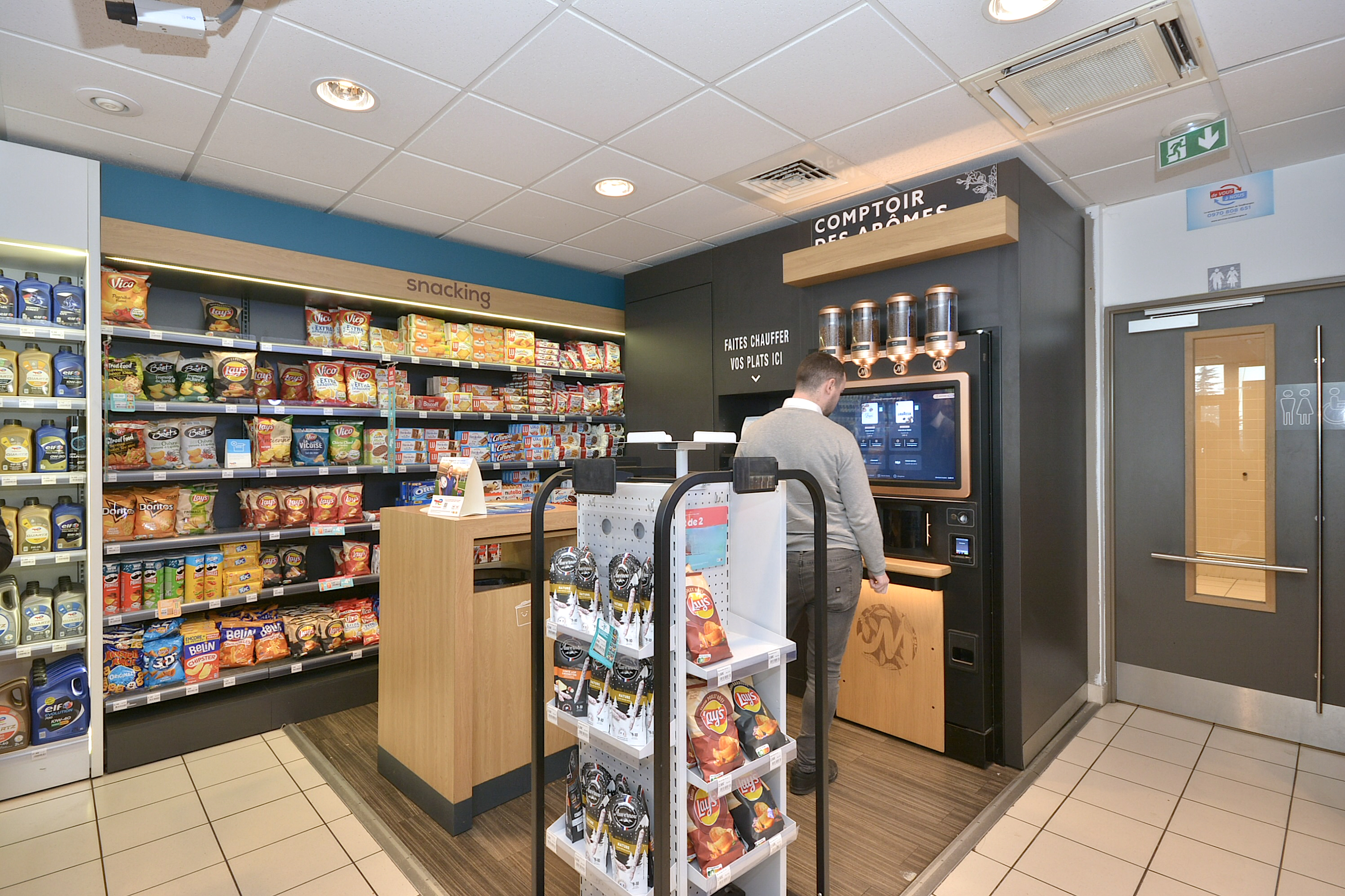 This is a picture representing NF059710 (FUELING) - REL.LYON - ST EXUPERY